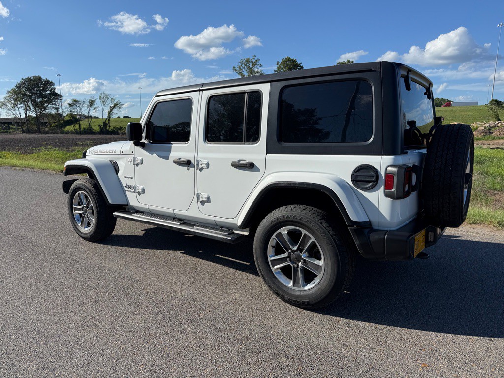 2021 Jeep Wrangler Unlimited Image 2