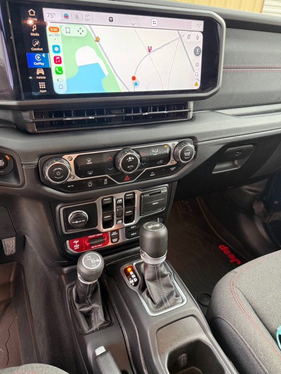 2025 Jeep Wrangler Image 10
