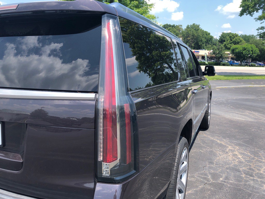 2015 Cadillac Escalade Image 7