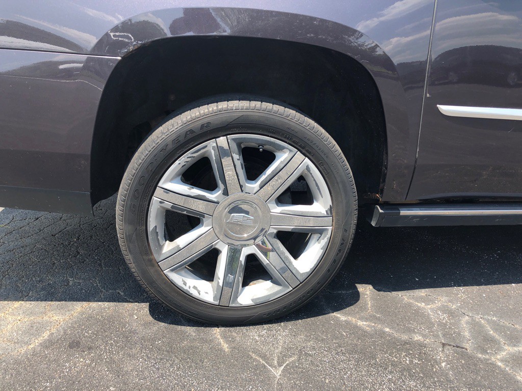 2015 Cadillac Escalade Image 10