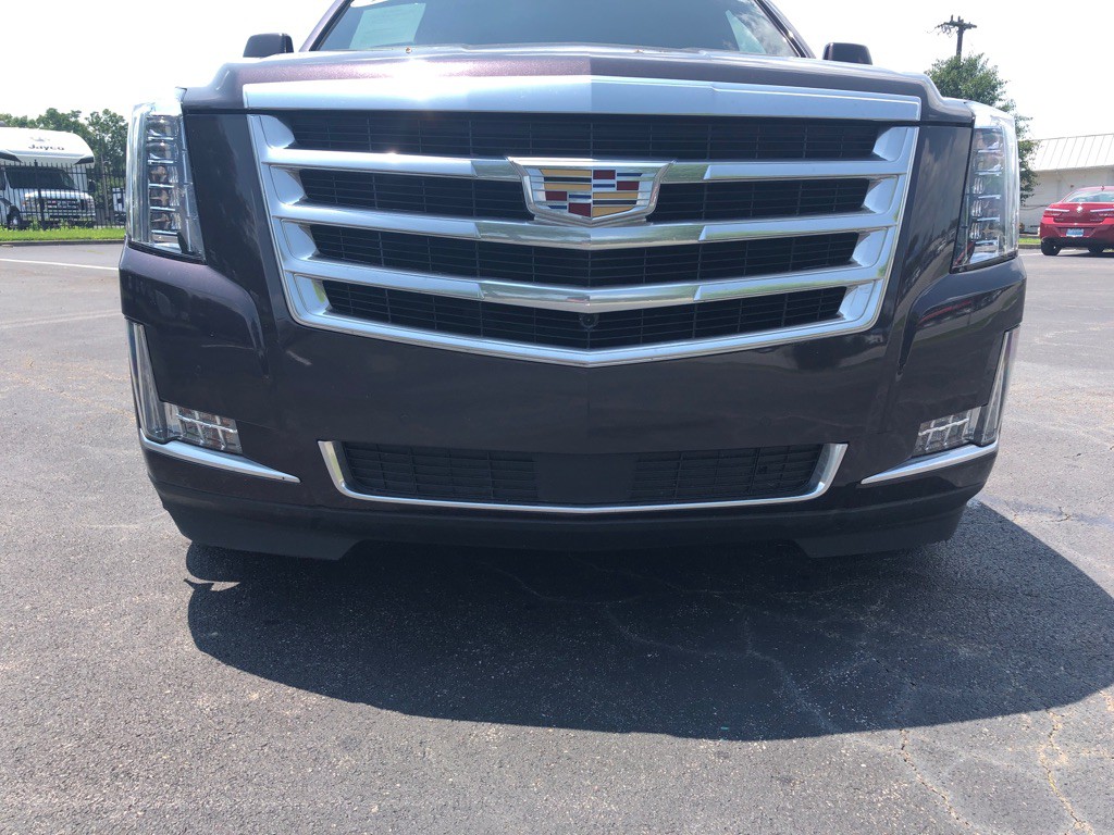 2015 Cadillac Escalade Image 24