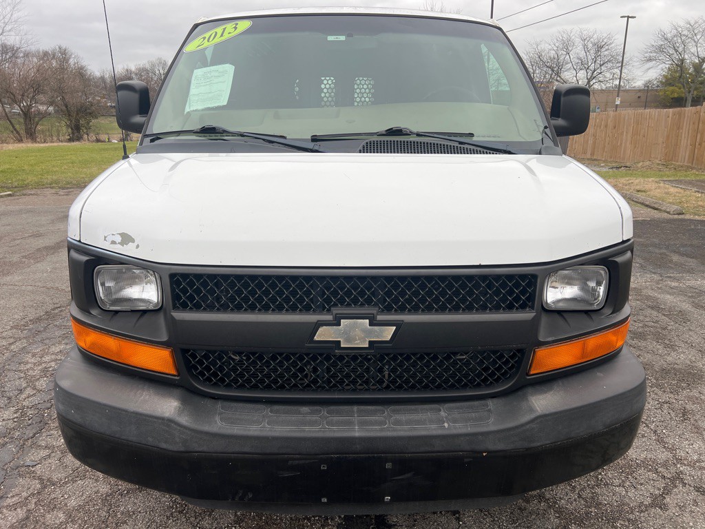 2013 Chevrolet Express Image 2