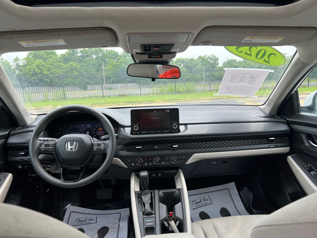 2023 Honda Accord Image 19
