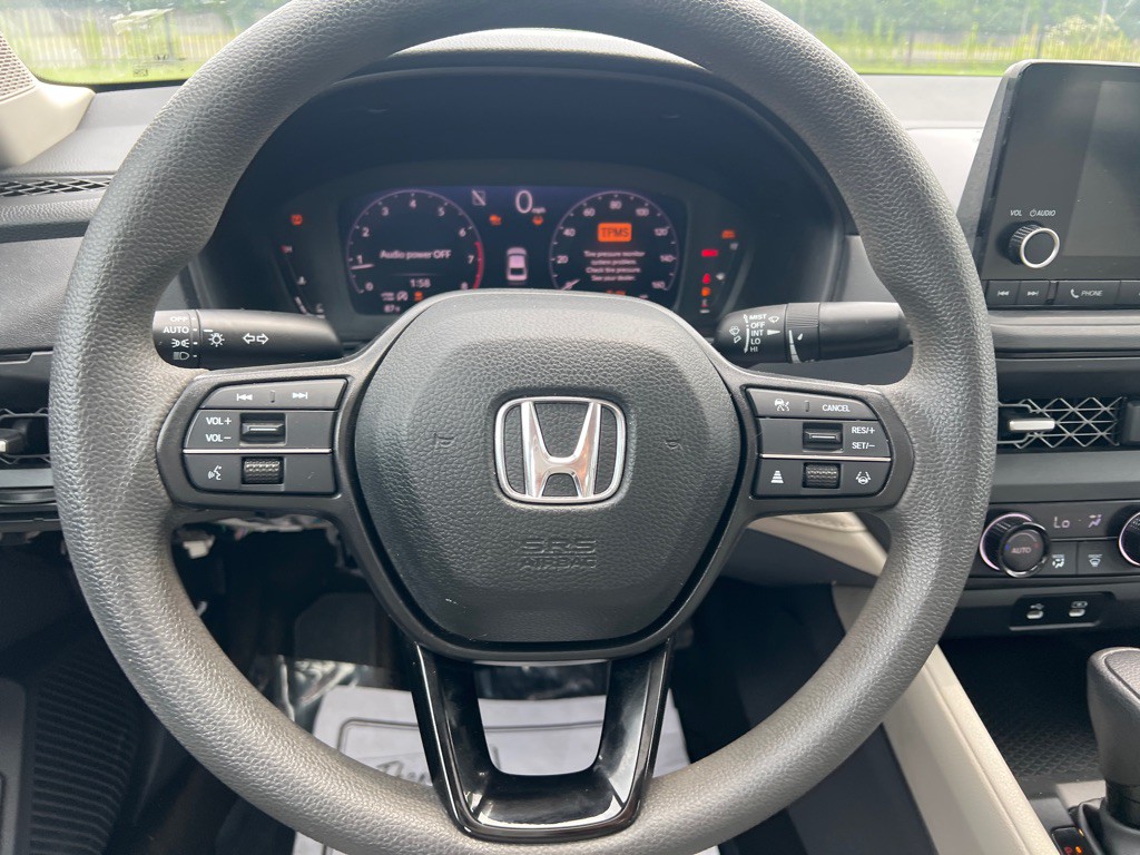 2023 Honda Accord Image 21