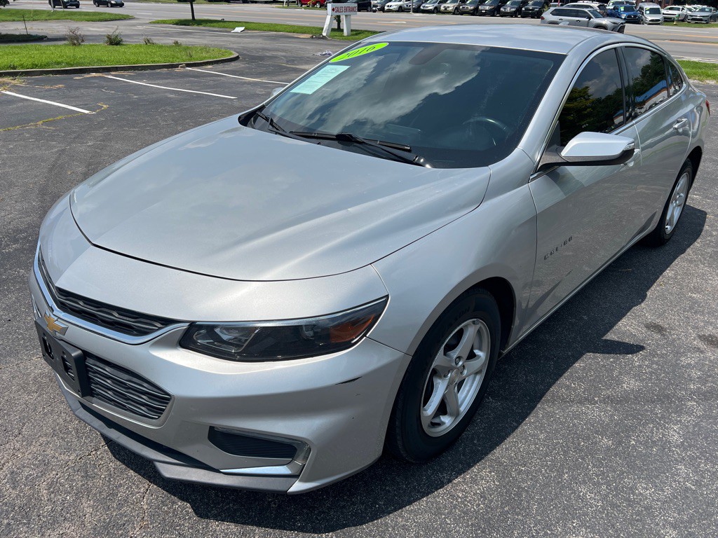 2016 Chevrolet Malibu Image 3