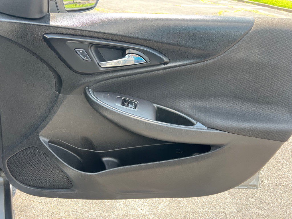 2016 Chevrolet Malibu Image 10