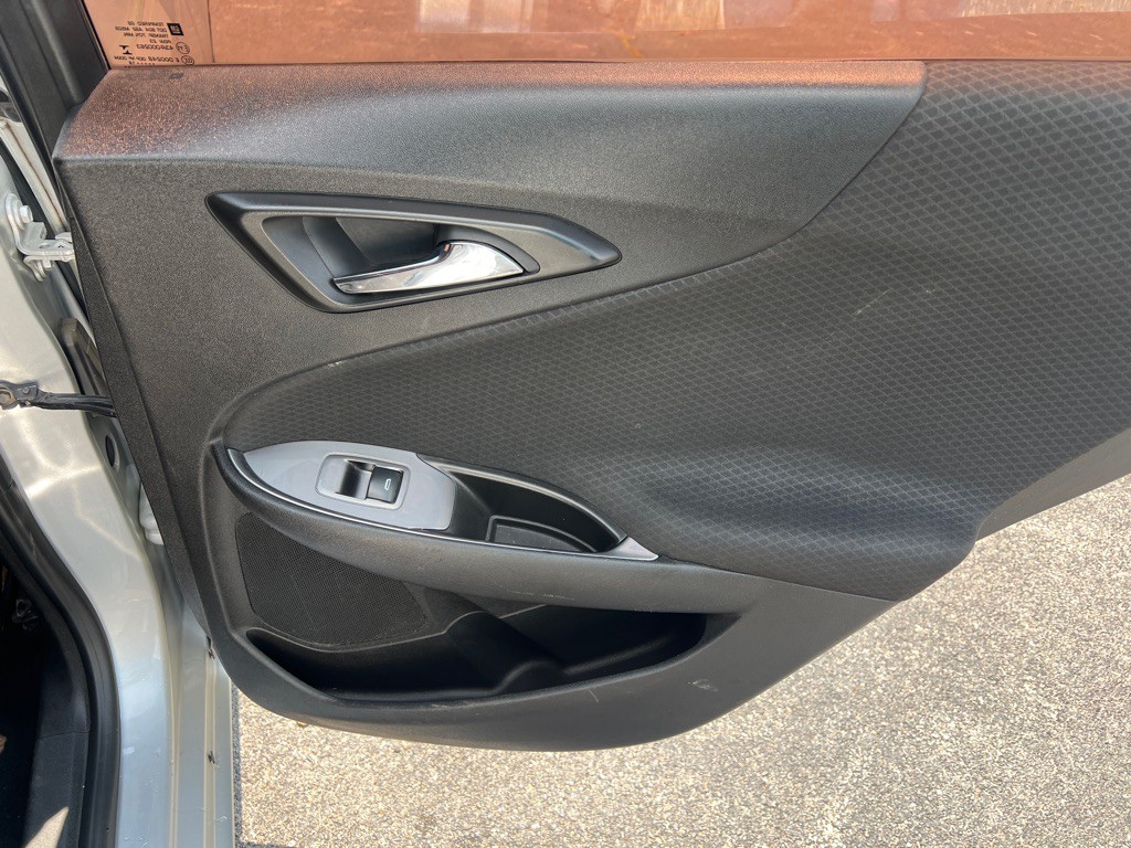 2016 Chevrolet Malibu Image 11