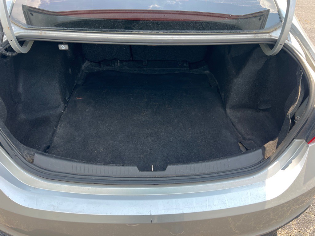 2016 Chevrolet Malibu Image 13