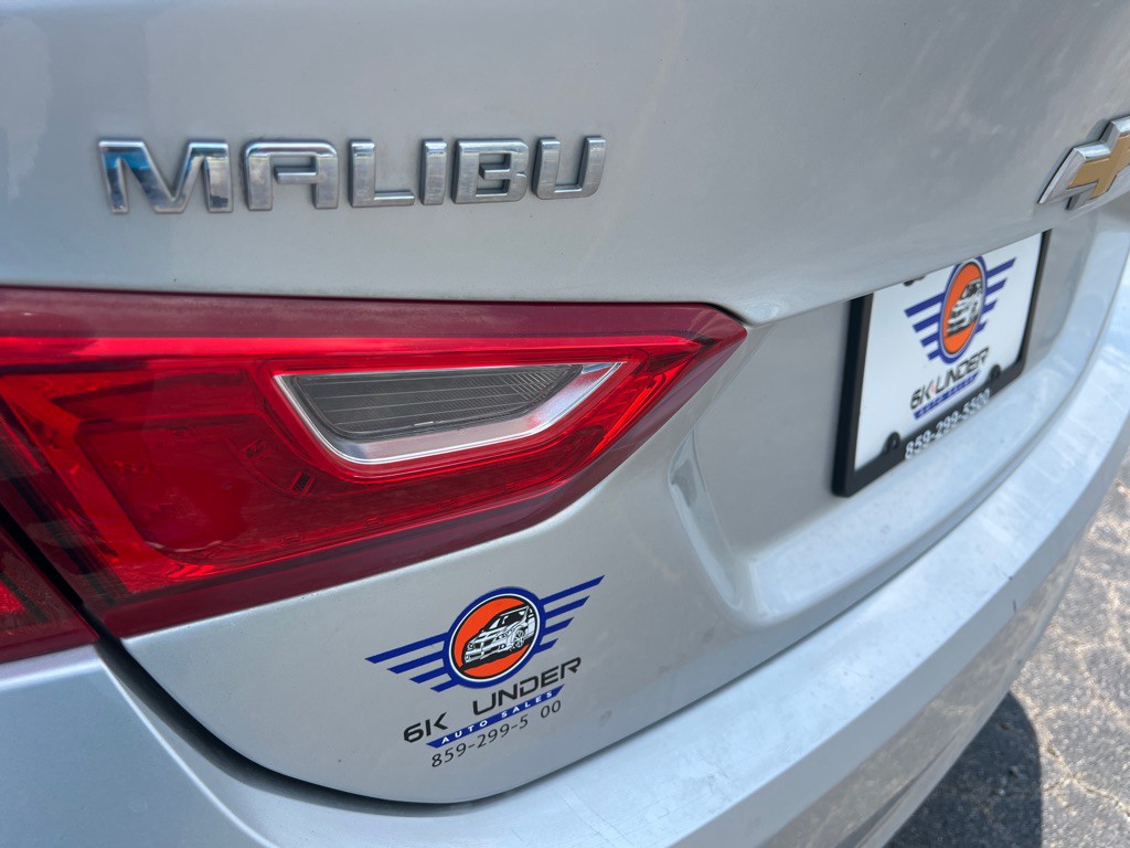 2016 Chevrolet Malibu Image 23