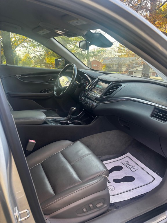 2015 Chevrolet Impala Image 13