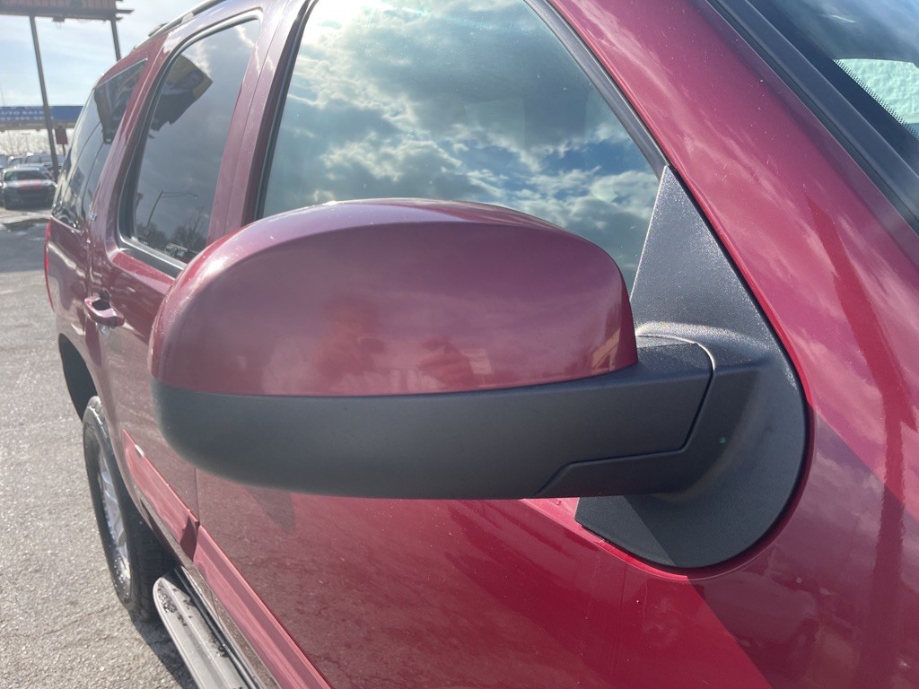 2007 GMC Yukon Image 13