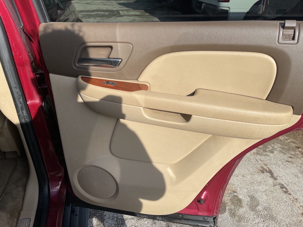 2007 GMC Yukon Image 32