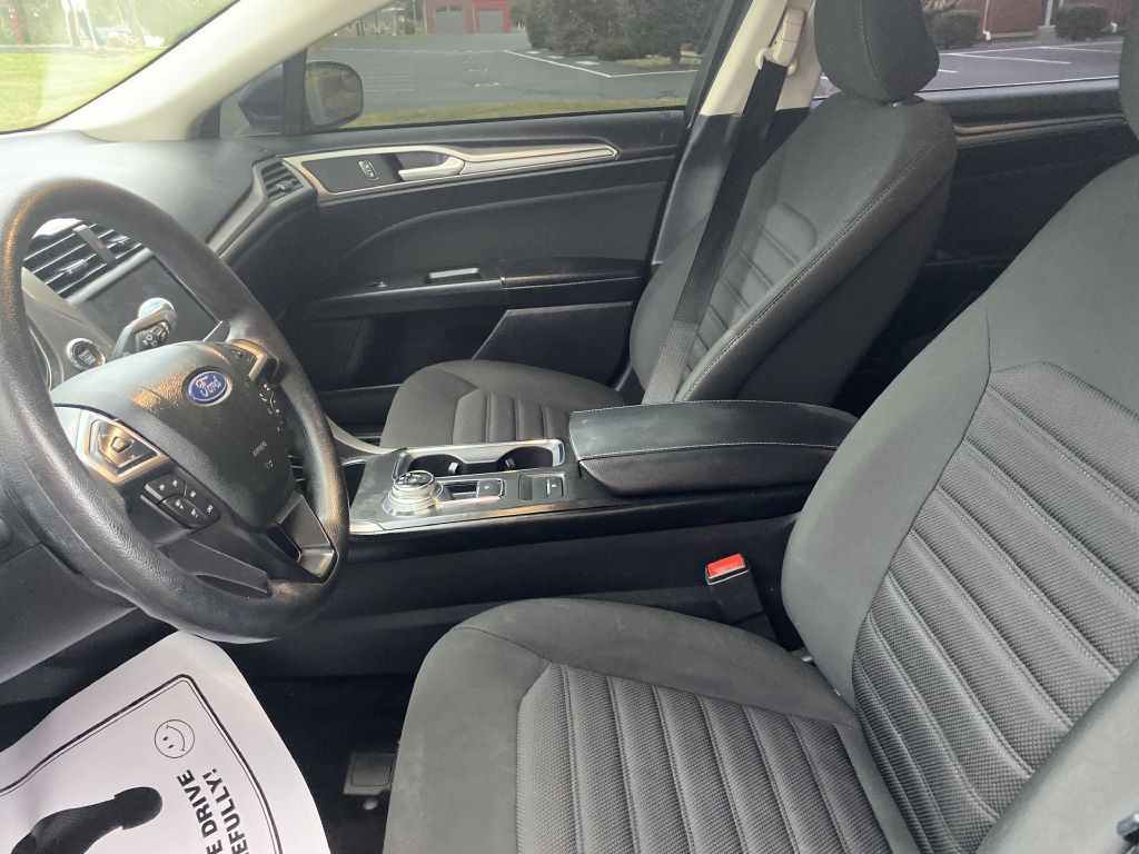 2018 Ford Fusion Image 13