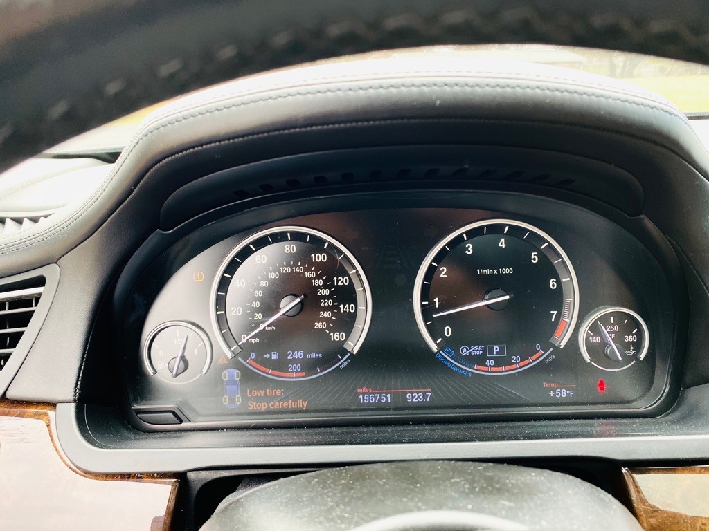 2013 BMW 7 Series Image 19