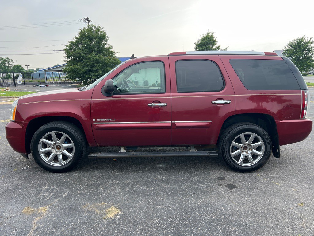 2008 GMC Yukon Image 4