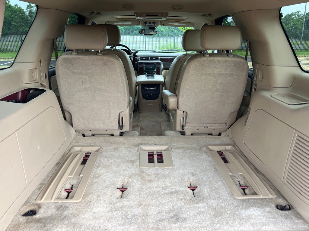 2008 GMC Yukon Image 14
