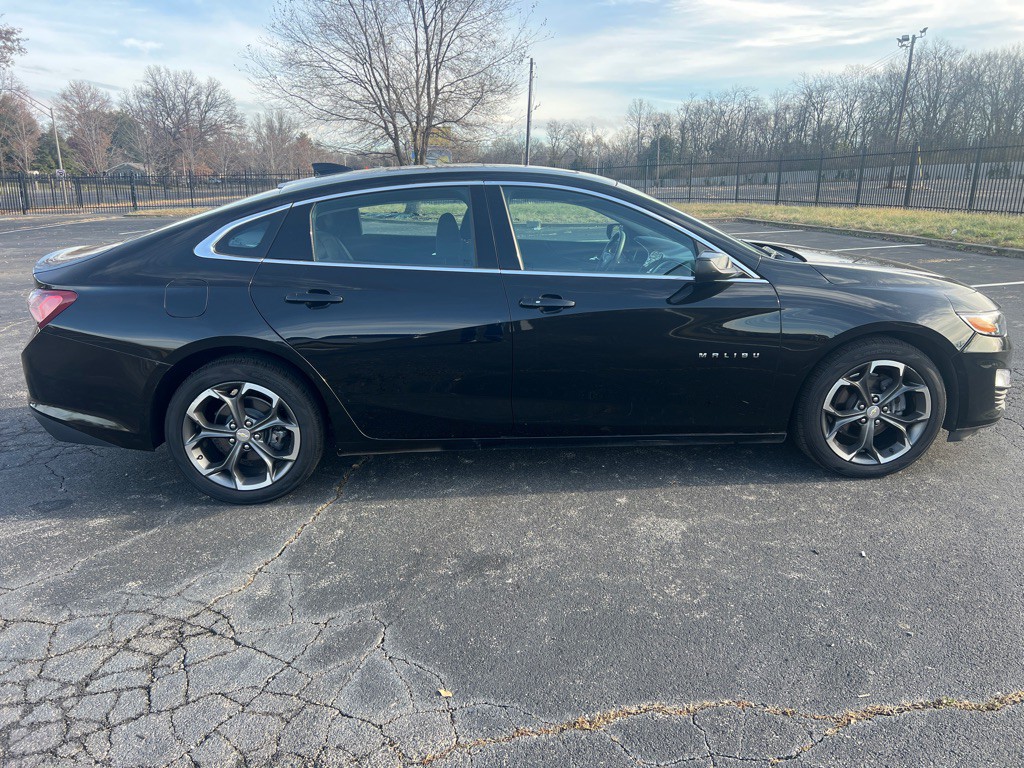 2022 Chevrolet Malibu Image 8