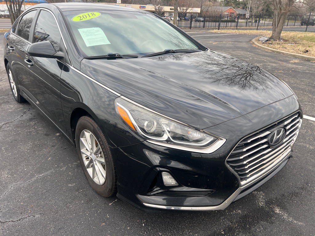 2018 Hyundai Sonata Image 1