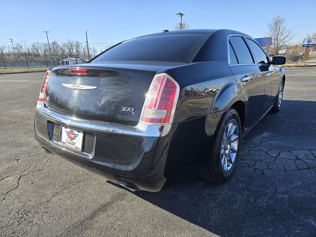 2014 Chrysler 300 Image 7