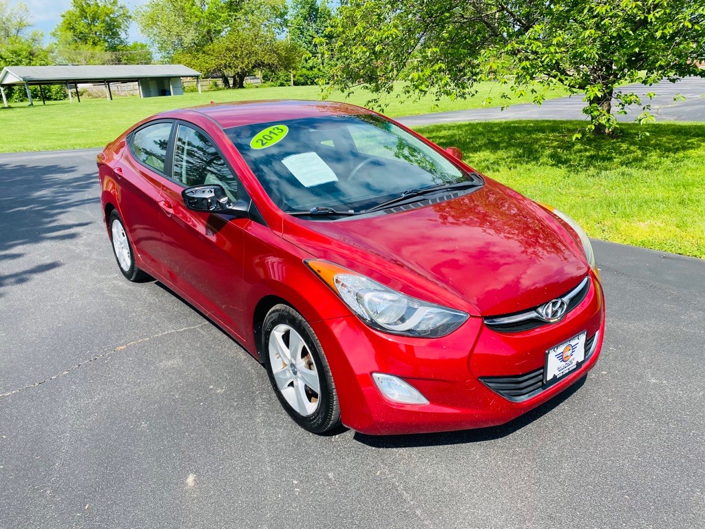 2013 Hyundai Elantra Image 1