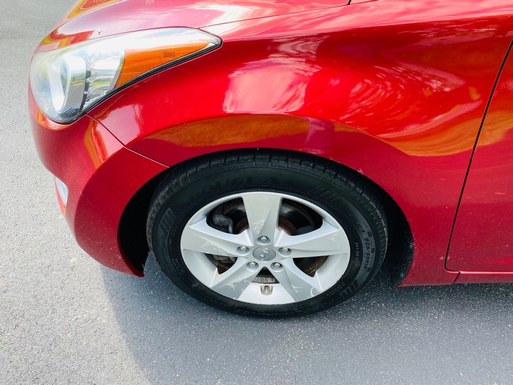 2013 Hyundai Elantra Image 10