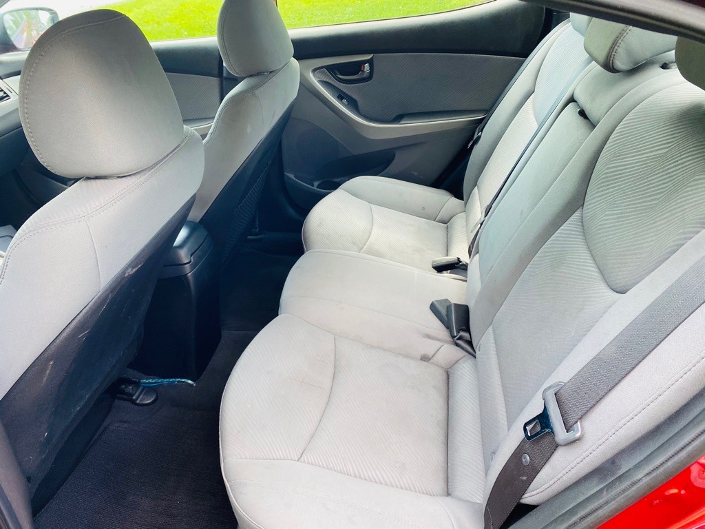 2013 Hyundai Elantra Image 13