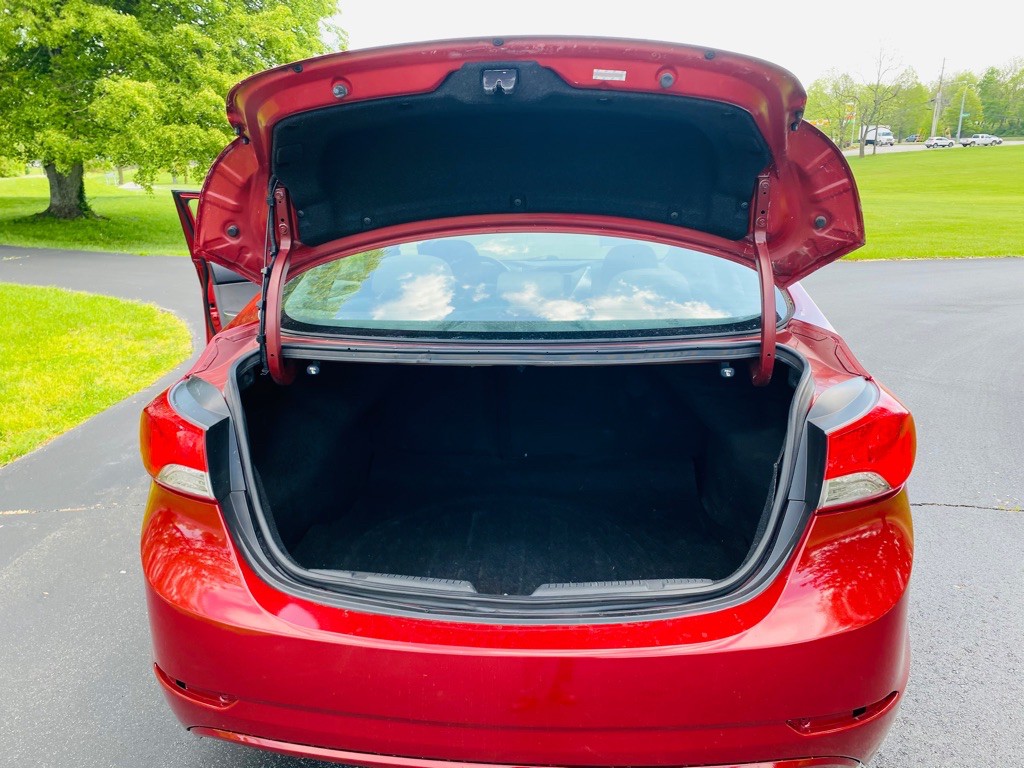 2013 Hyundai Elantra Image 20