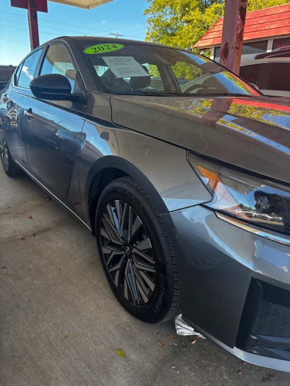 2024 Nissan Altima Image 2