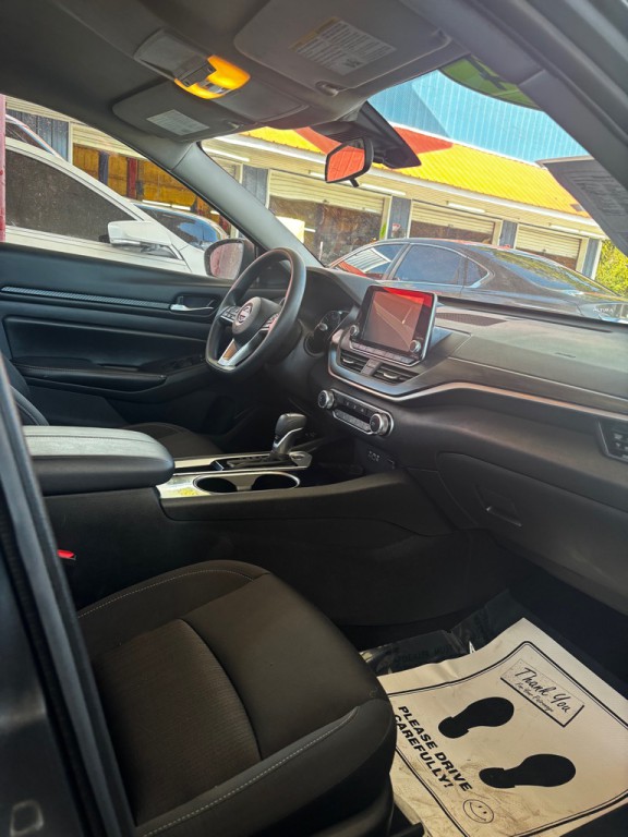 2024 Nissan Altima Image 3