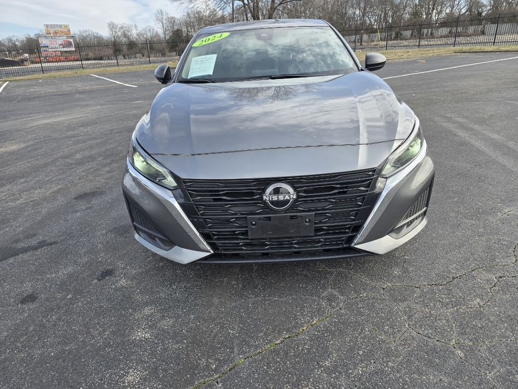 2024 Nissan Altima Image 2