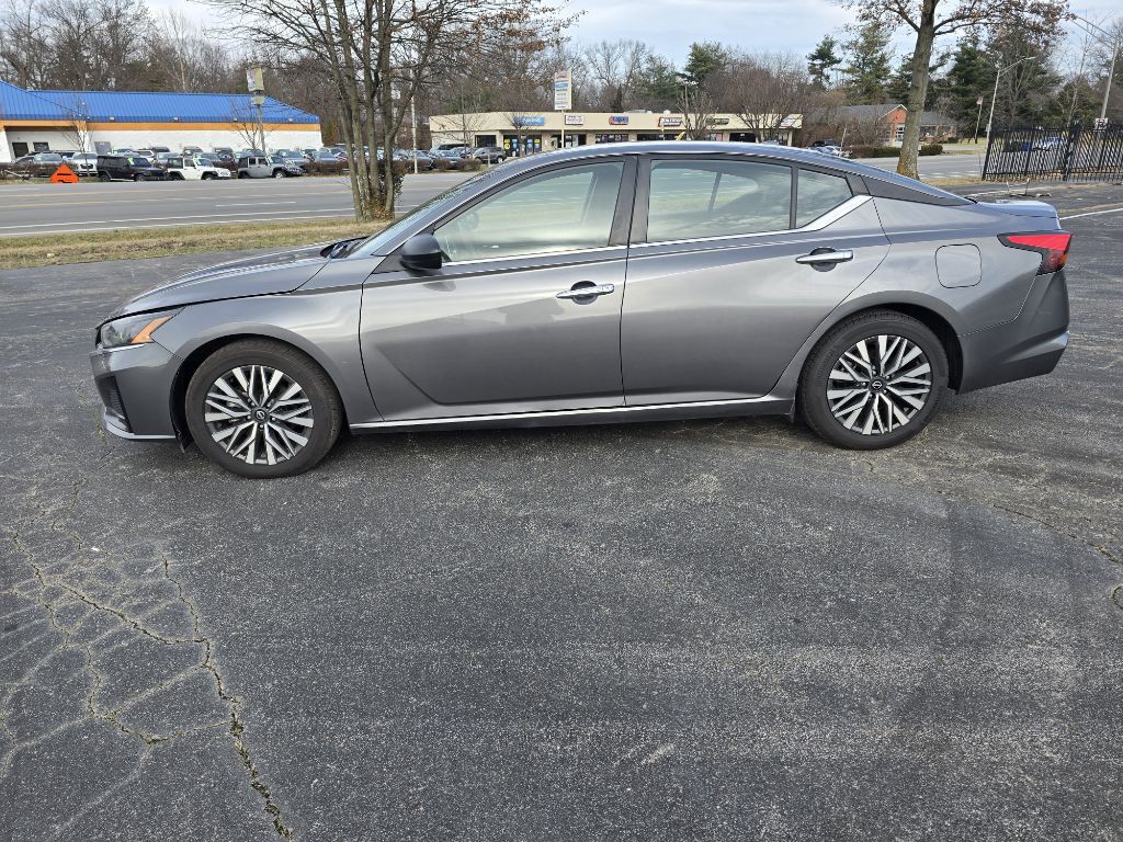 2024 Nissan Altima Image 3