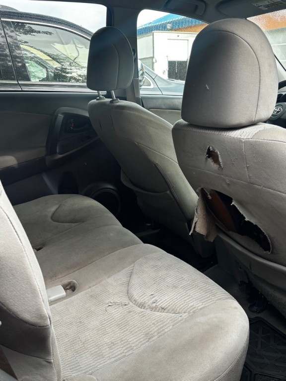 2010 Toyota Rav4 Image 4