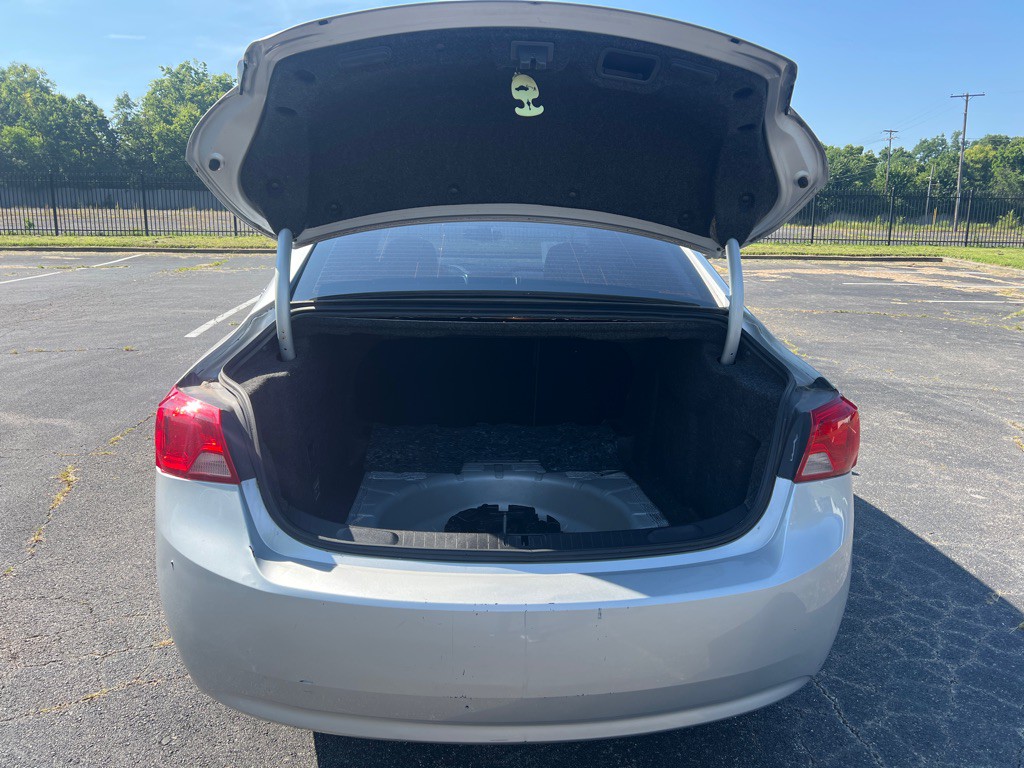 2017 Chevrolet Impala Image 13