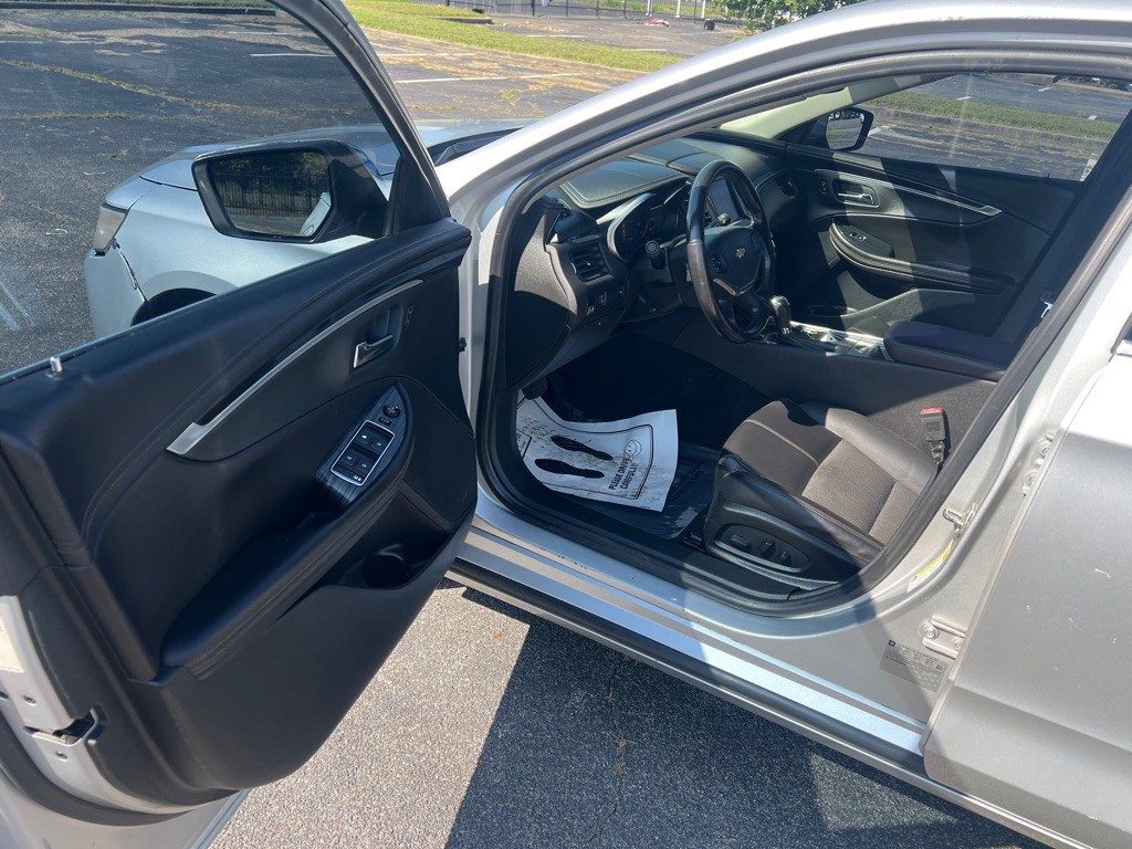 2017 Chevrolet Impala Image 17