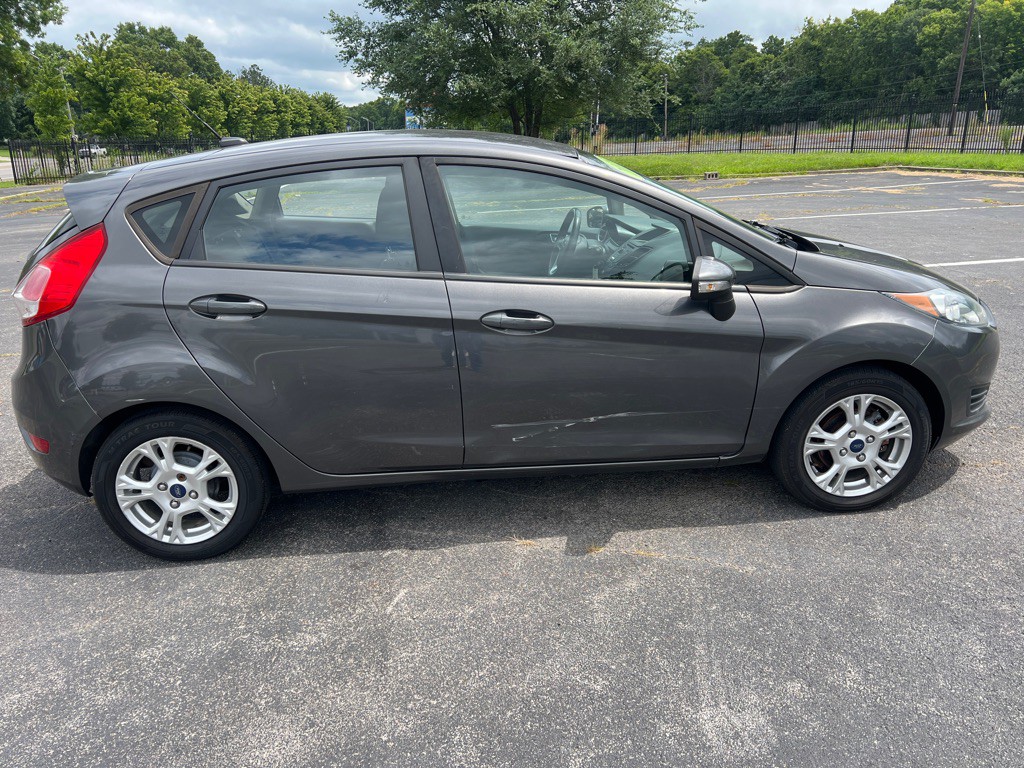 2015 Ford Fiesta Image 8