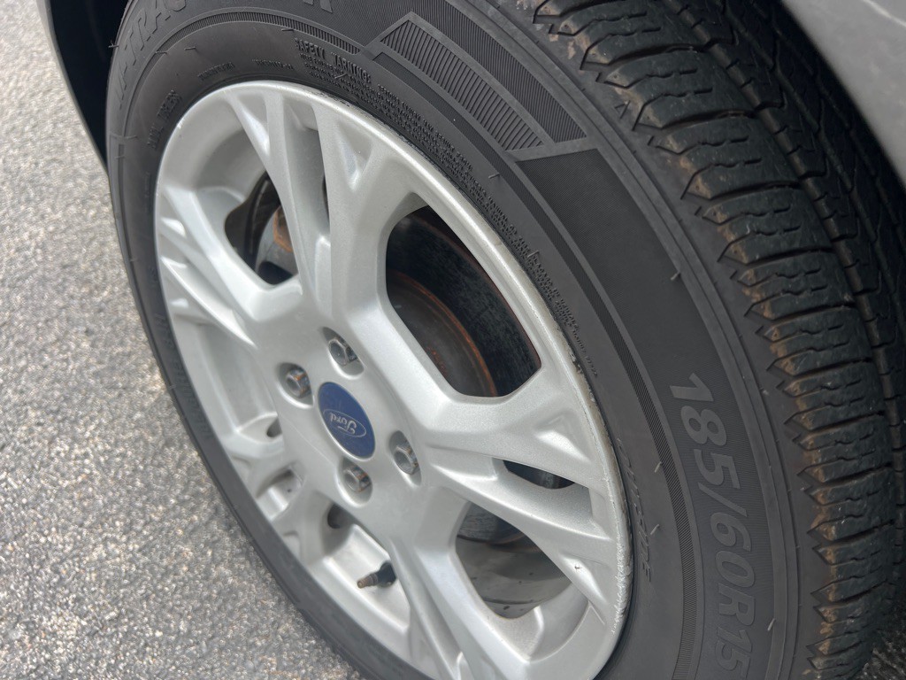 2015 Ford Fiesta Image 23
