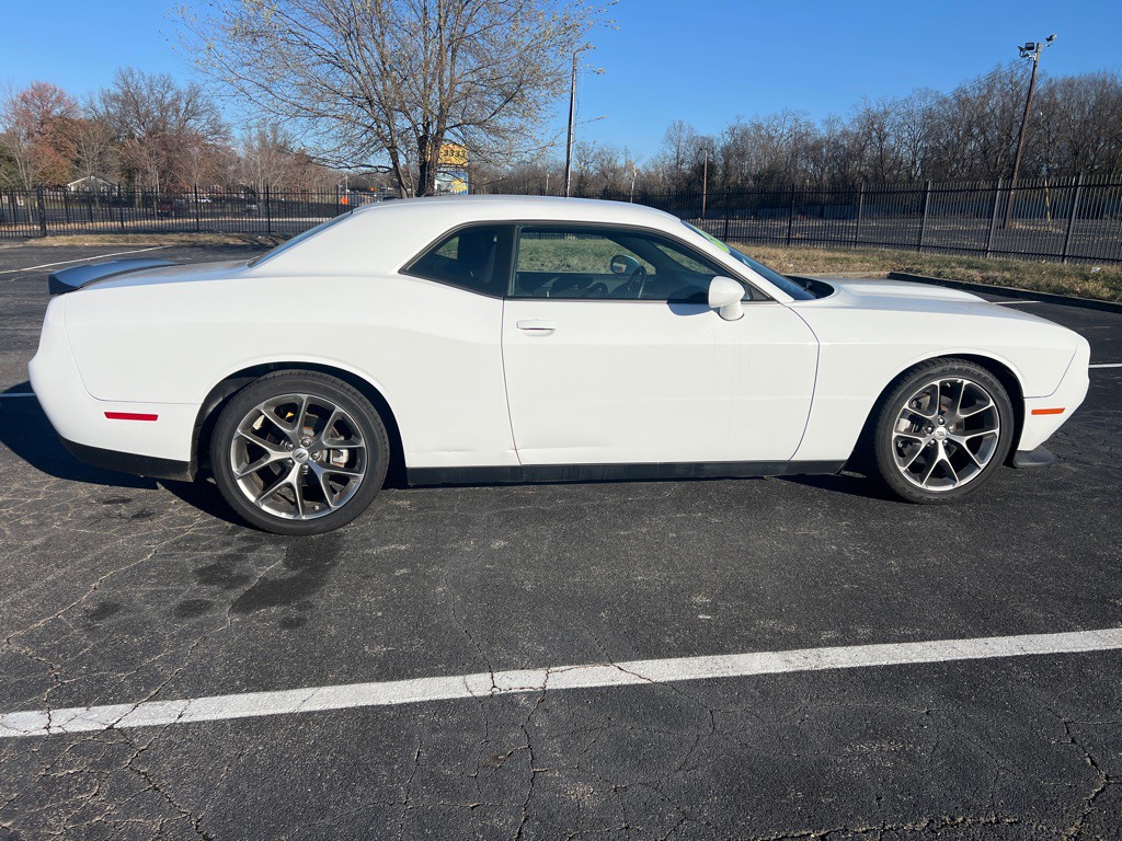 2023 Dodge Challenger Image 8