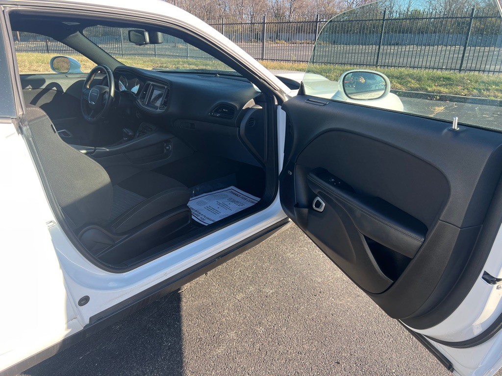 2023 Dodge Challenger Image 9