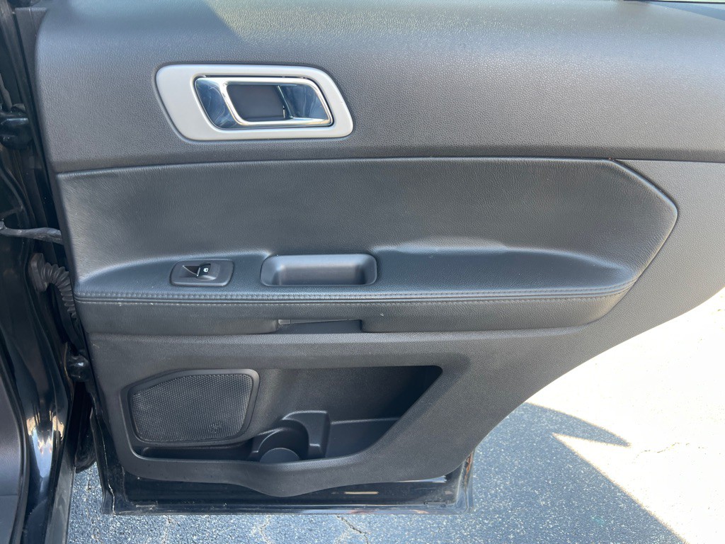 2013 Ford Explorer Image 12