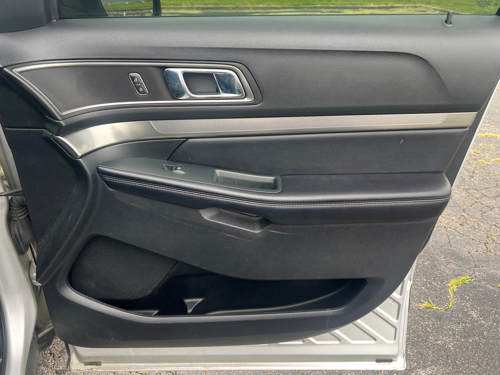 2018 Ford Explorer Image 10