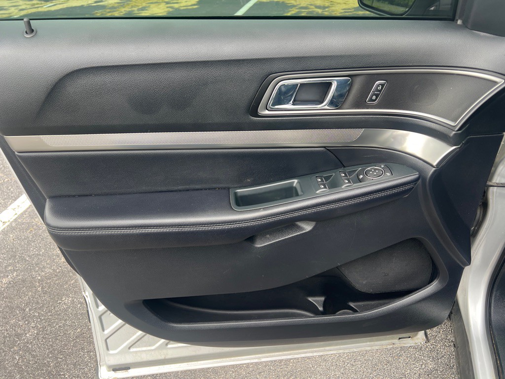 2018 Ford Explorer Image 19