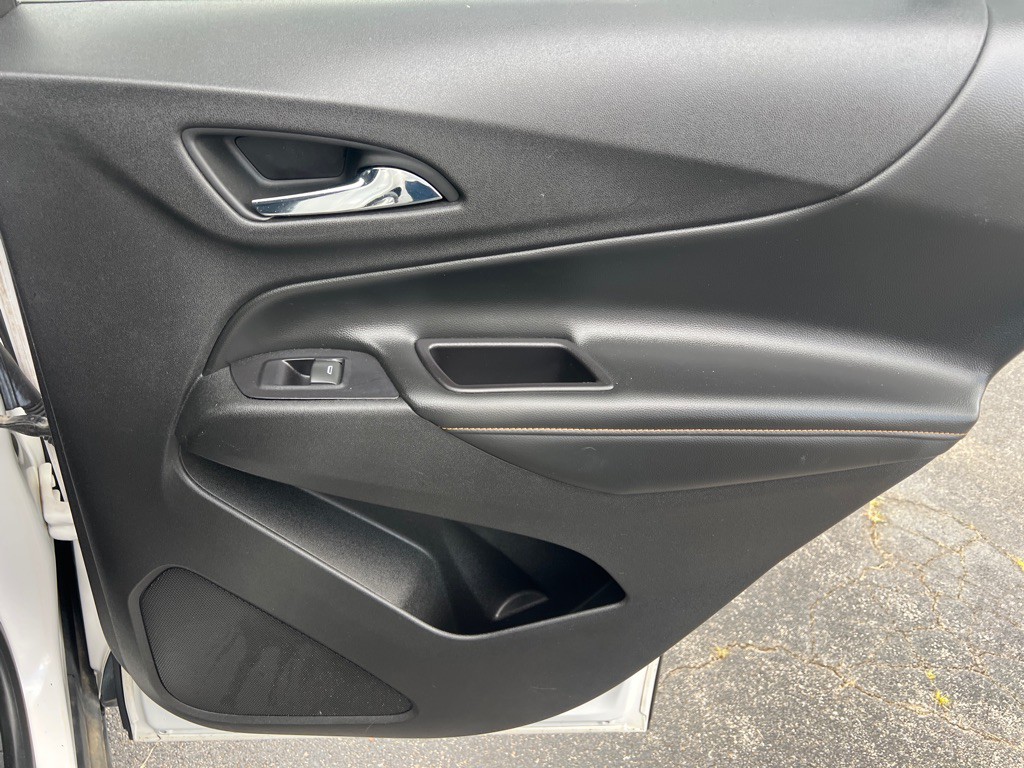 2018 Chevrolet Equinox Image 12