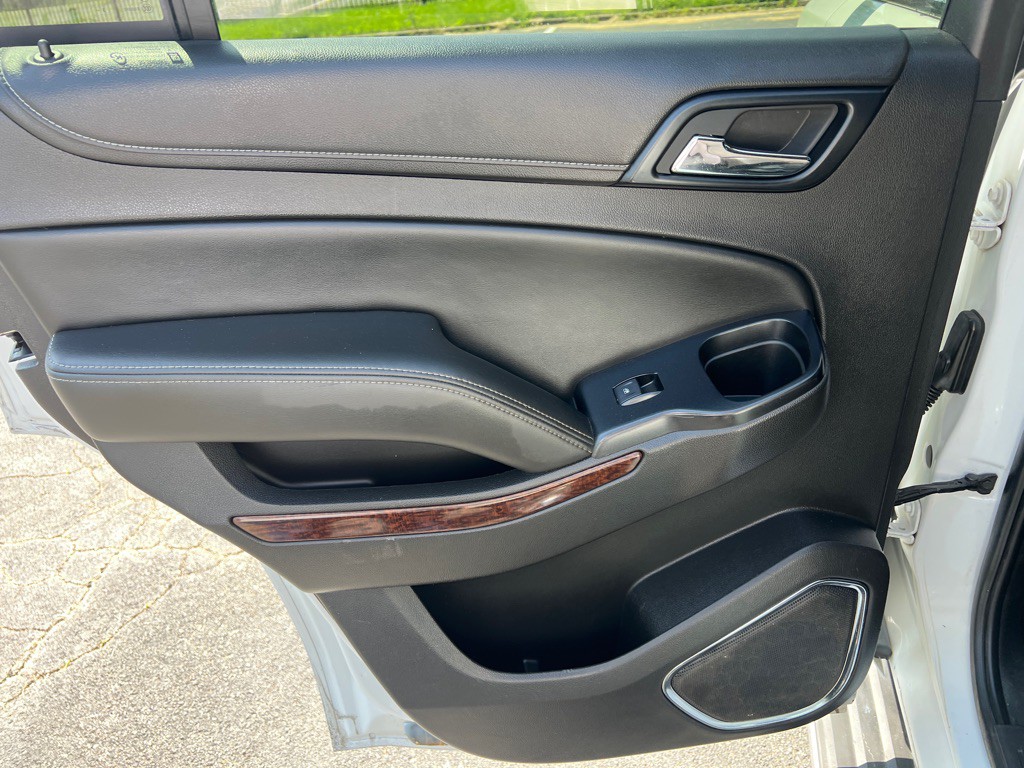 2015 GMC Yukon Image 17