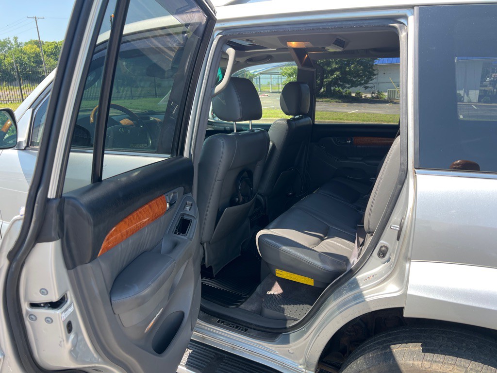 2007 Lexus GX Image 15