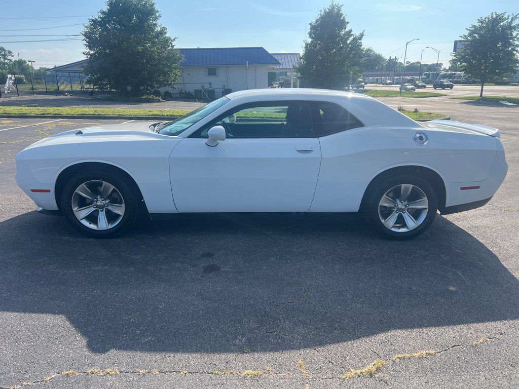 2022 Dodge Challenger Image 4