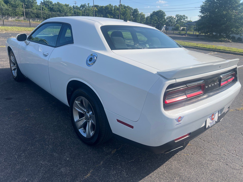 2022 Dodge Challenger Image 5