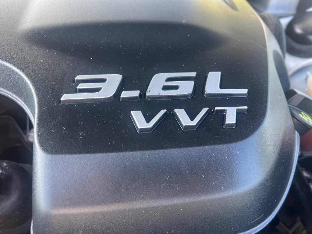 2022 Dodge Challenger Image 19