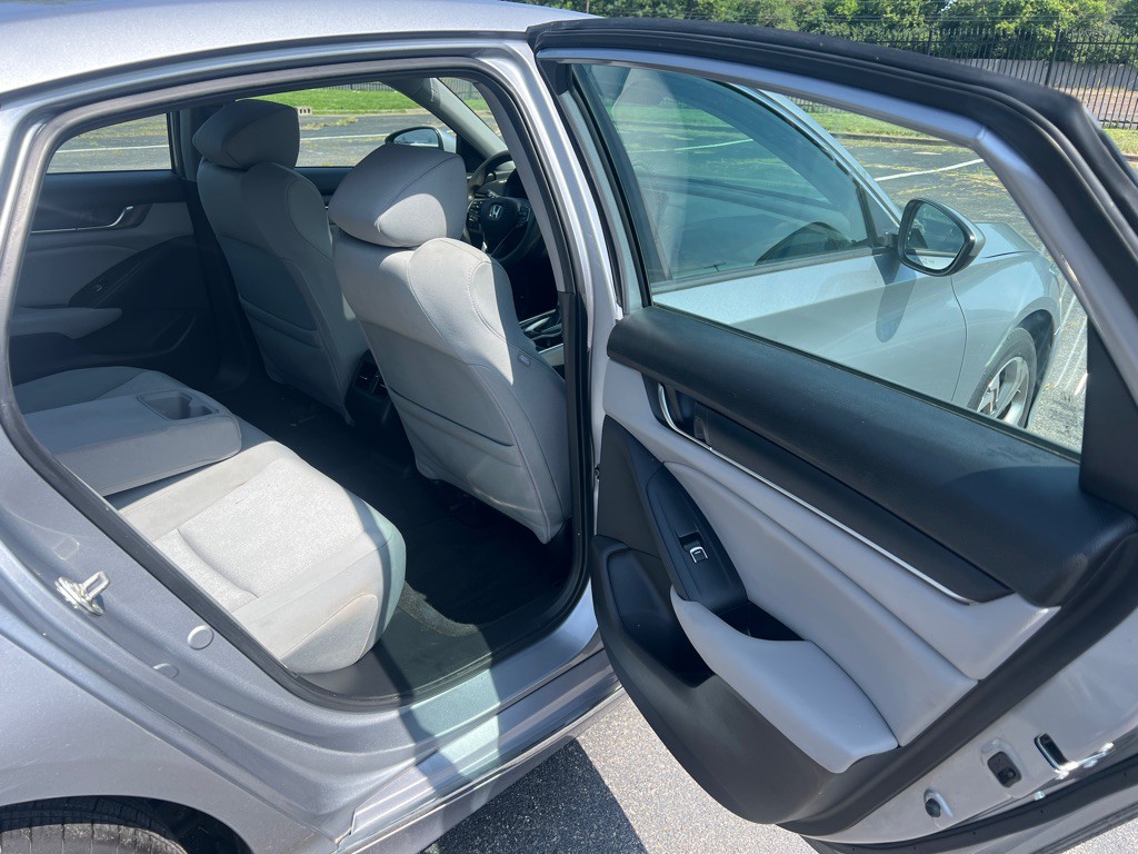 2018 Honda Accord Image 11