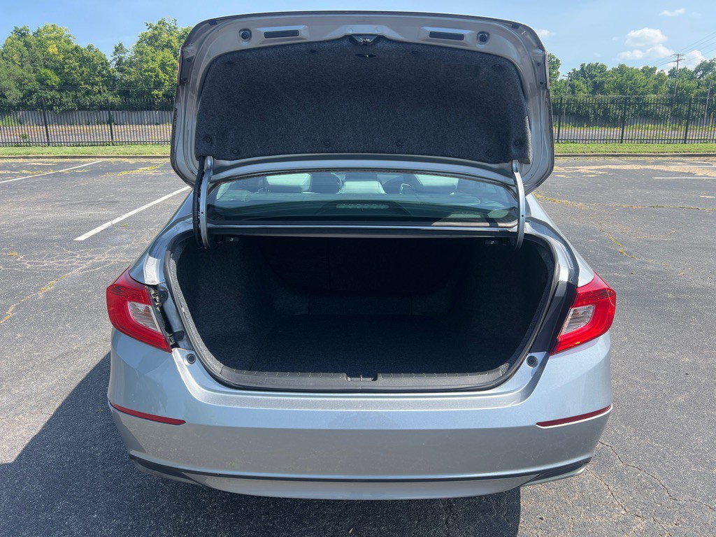 2018 Honda Accord Image 13