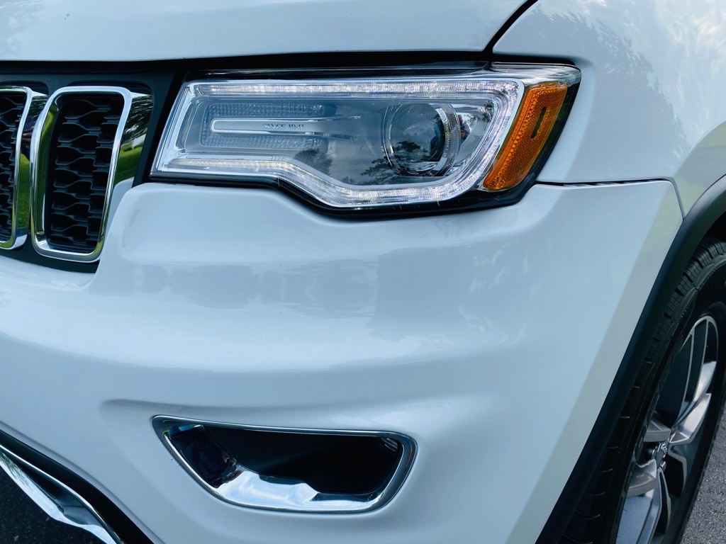2017 Jeep Grand Cherokee Image 7
